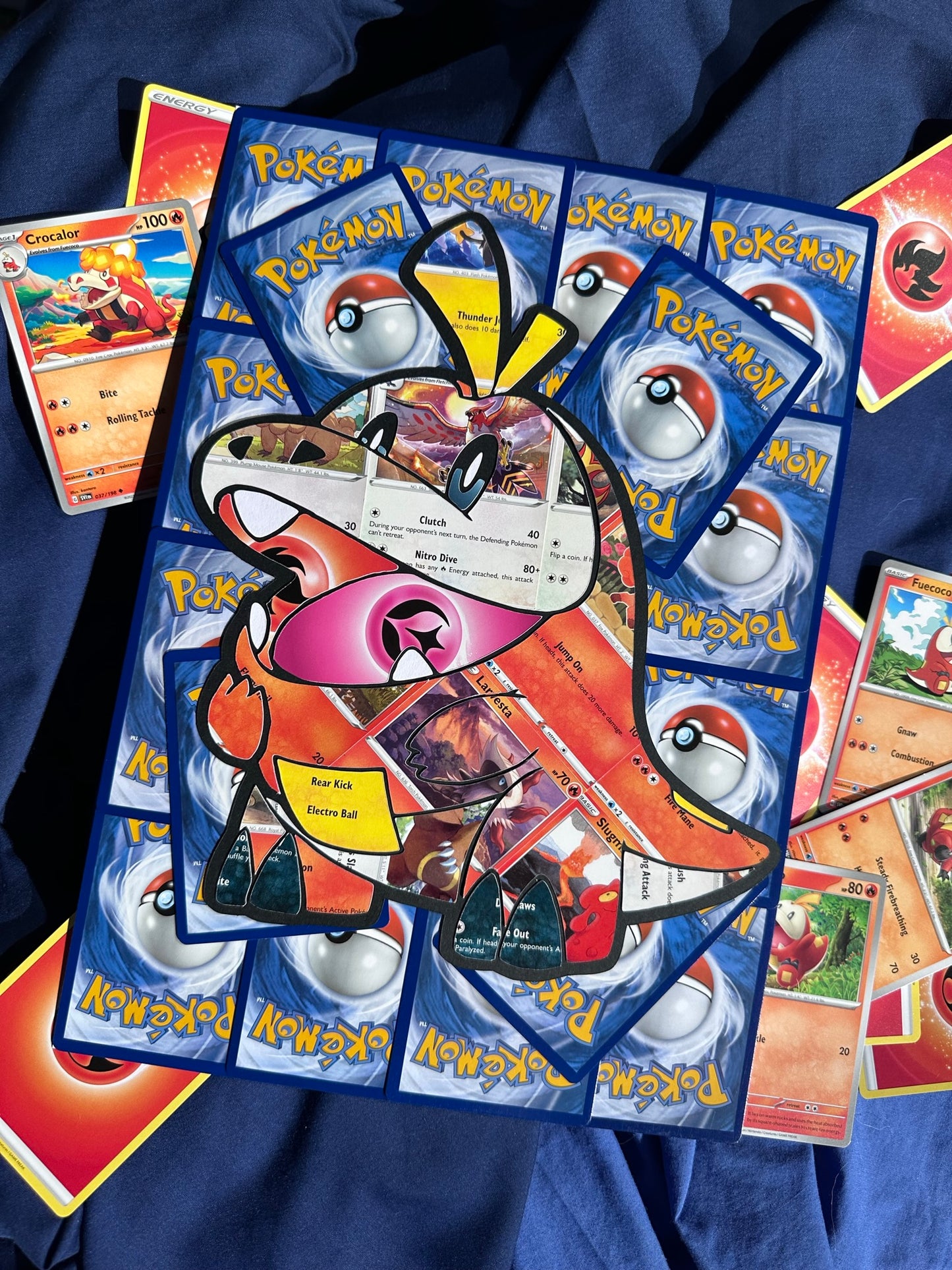 #909 FUECOCO Pokémon Card Cut Art